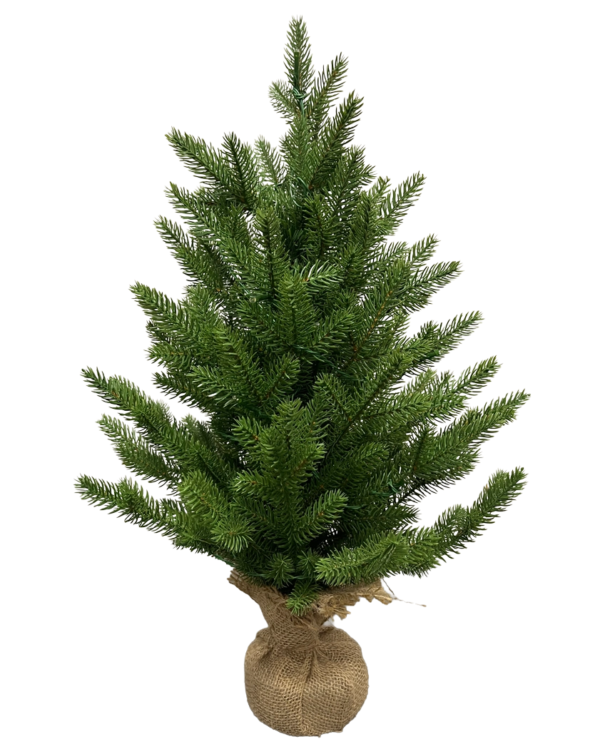 Der künstliche Weihnachtsbaum Mini „Munchi“ 60 cm (100 % PE) ist eine kleine, grüne Kiefer mit dichten Ästen. Seine Basis ist in Sackleinen gewickelt und mit Bindfaden zusammengebunden und steht aufrecht vor einem schlichten weißen Hintergrund.