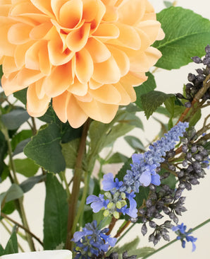 Kunstblumensträuße Earth & Petal