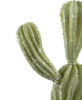 Nahaufnahme des künstlichen Kaktus Cereus 35 cm mit seinen grün gerippten, strukturierten Armen mit weißen Flecken vor einem schlichten weißen Hintergrund.