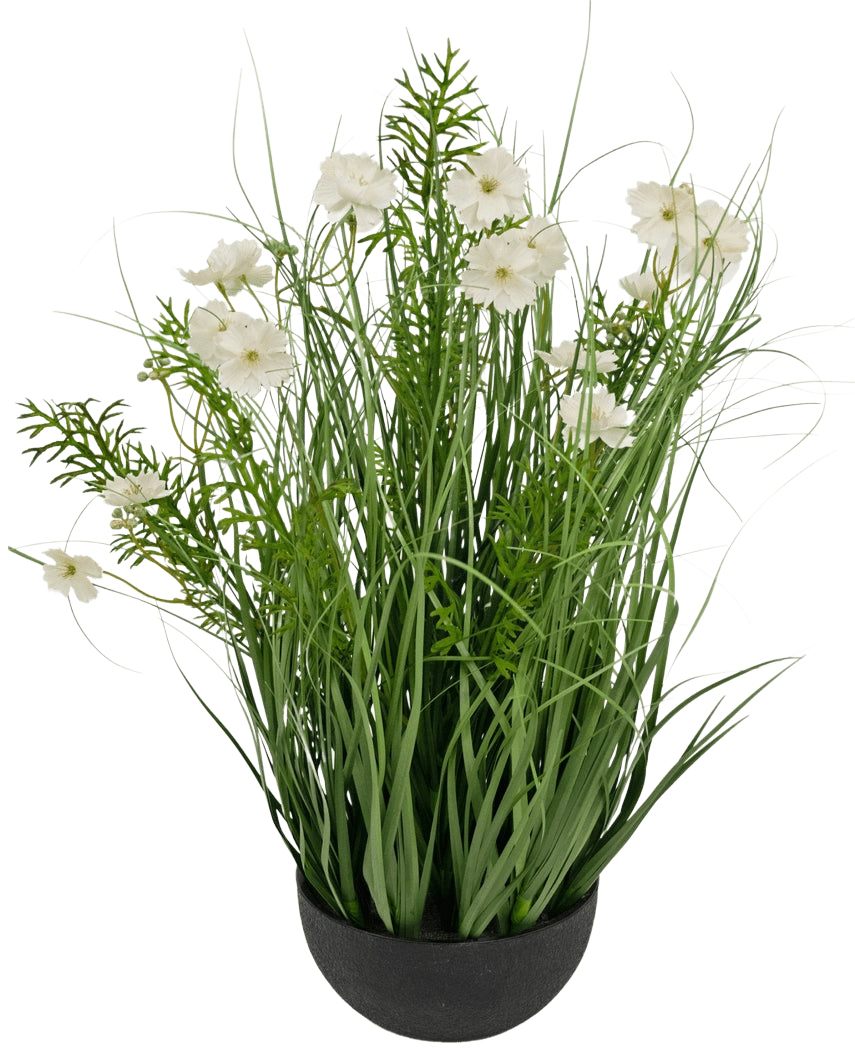 Der weiße Zwiebelgrastopf „Gesang Flower“ aus Kunstrasen (56 cm, feuerhemmend) hat hohe, grasähnliche grüne Blätter und zarte weiße Blüten in einem schwarzen Topf für einen üppigen, natürlichen Look.