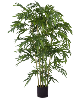 De Kunstplant Bamboe 180 cm brandvertragend is een hoge kunstbamboe met slanke groene bladeren en meerdere dunne stengels in een kleine zwarte pot, afgebeeld tegen een effen witte achtergrond.